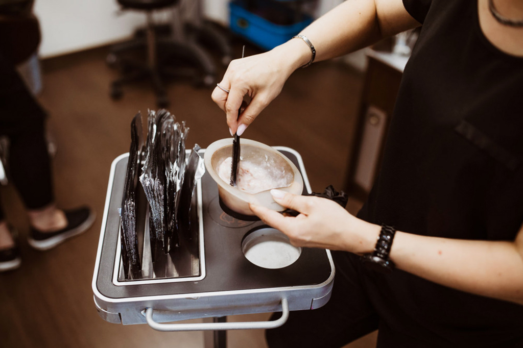 FHAARENHEIT 44 - Ihr Friseur - Salon, Individuelle Haarschnitte, Farbtechniken und Pflege