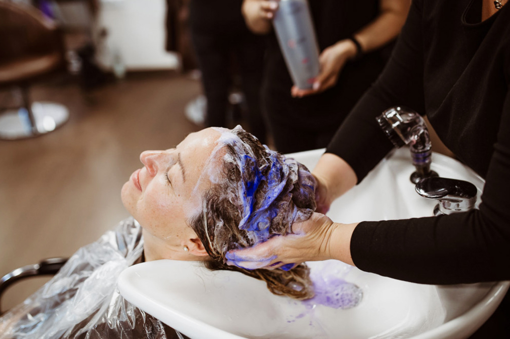 FHAARENHEIT 44 - Ihr Friseur - Salon, Individuelle Haarschnitte, Farbtechniken und Pflege